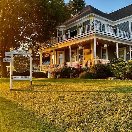 Toba'S Bed & Breakfast-2